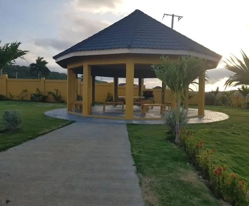 Your Ideal Home Away From Home. Florence Hall 0*,  Jamaika